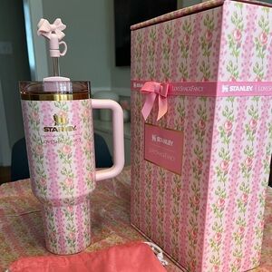 The Stanley x LoveShackFancy  Quencher | 40 OZ - Blooming Heirloom
